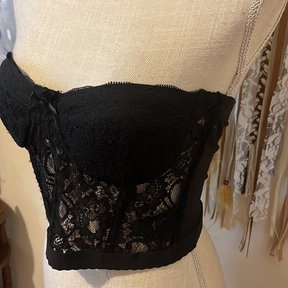 Black Lace Corset- Forever 21 - Large- Zipper Closure - Picture 2 of 6